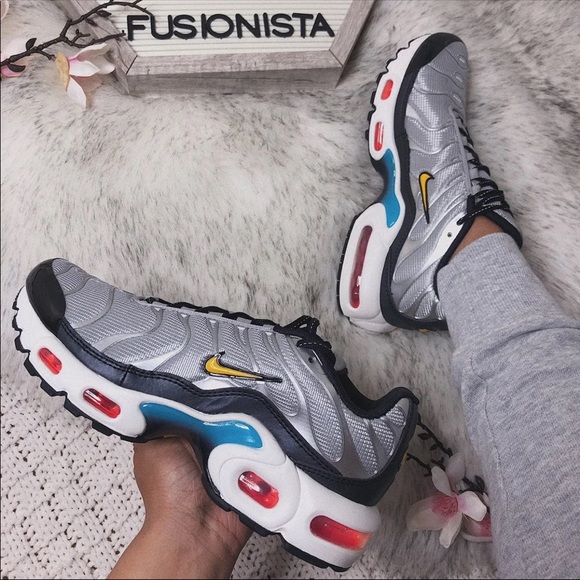 NWT 🍭 Cute Nike Air Max Plus Silver 4.5Y/6W - Picture 2 of 7